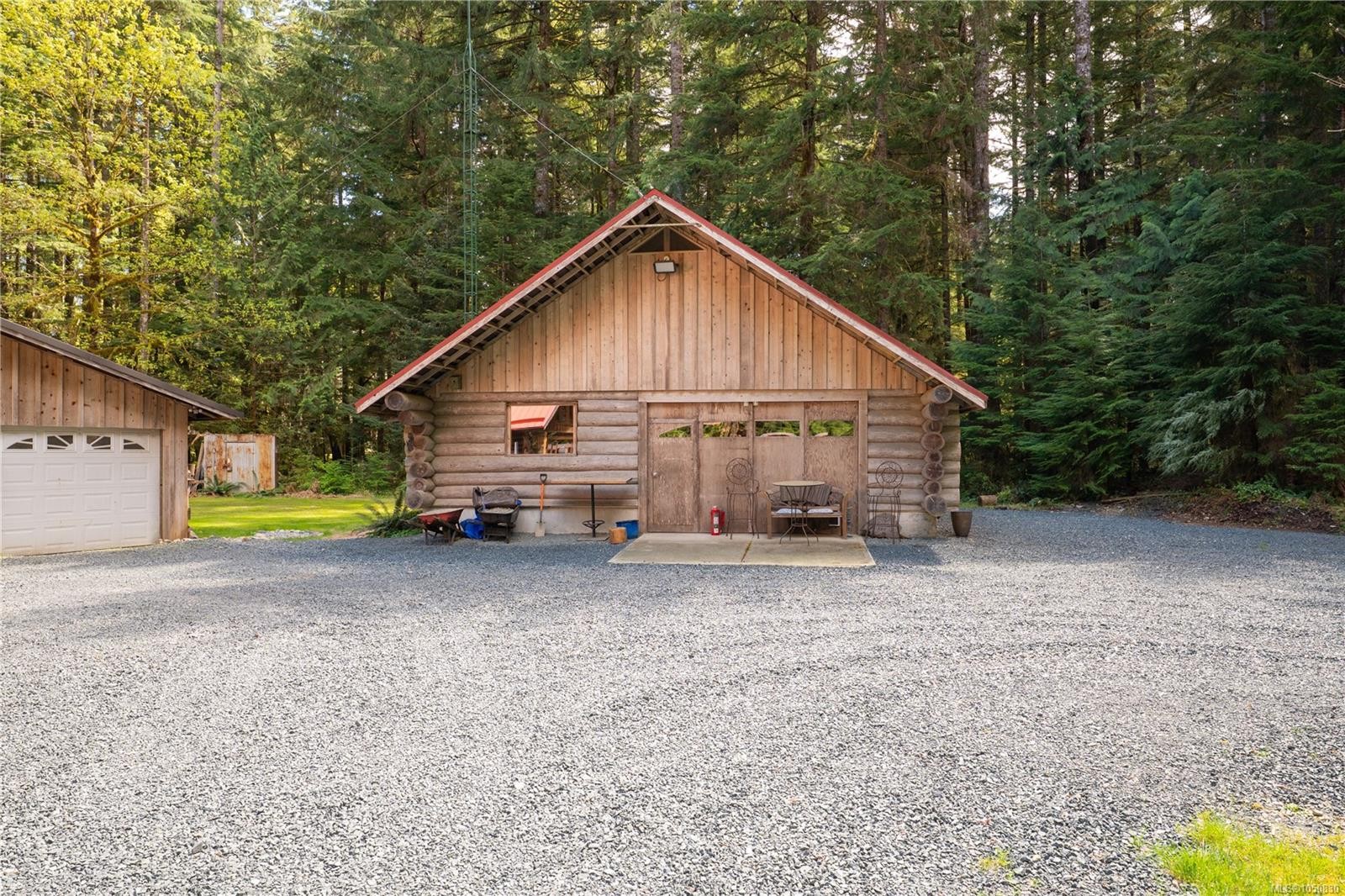 9025 Gilgan St, Honeymoon Bay, BC