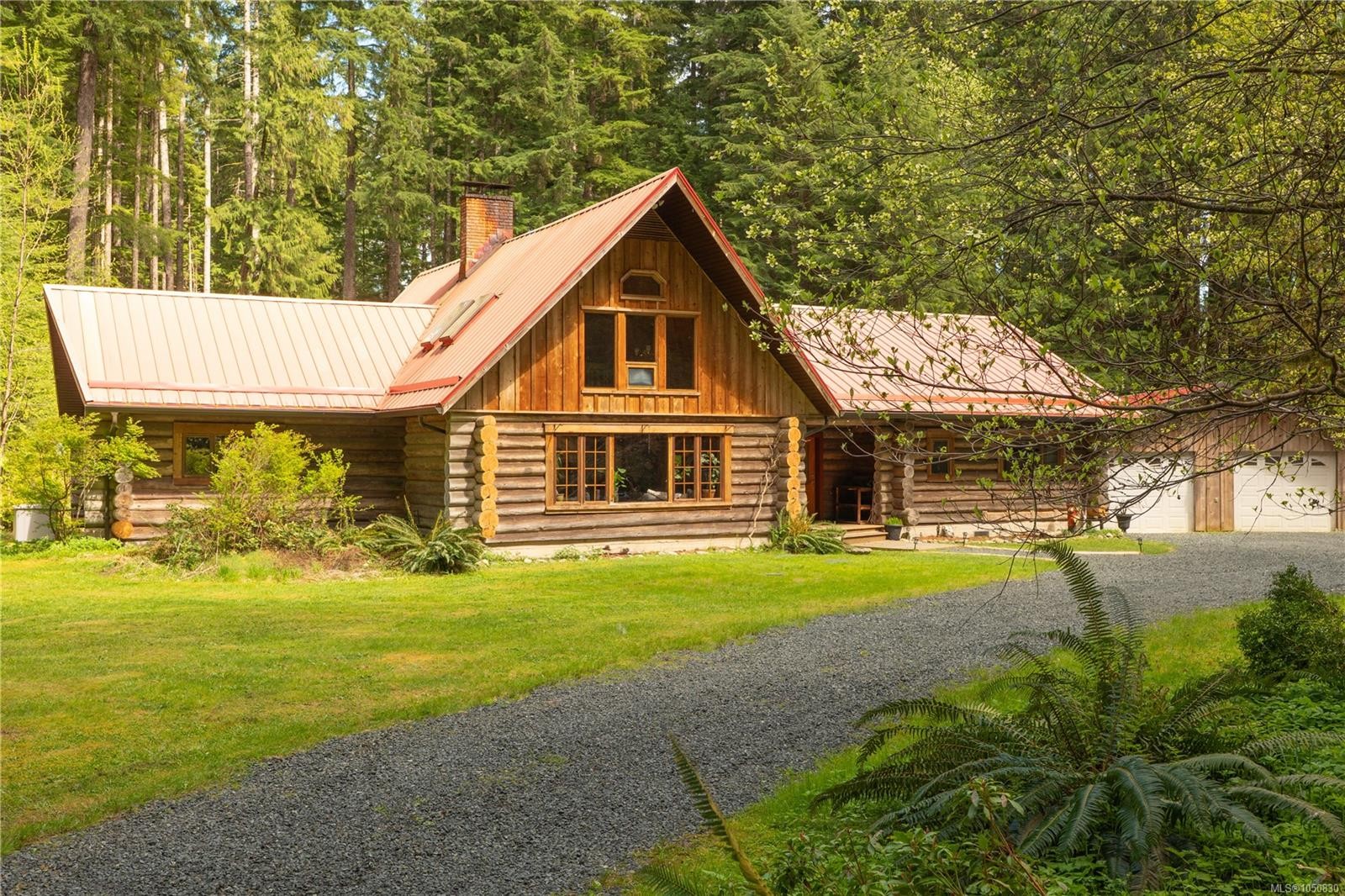 9025 Gilgan St, Honeymoon Bay, BC