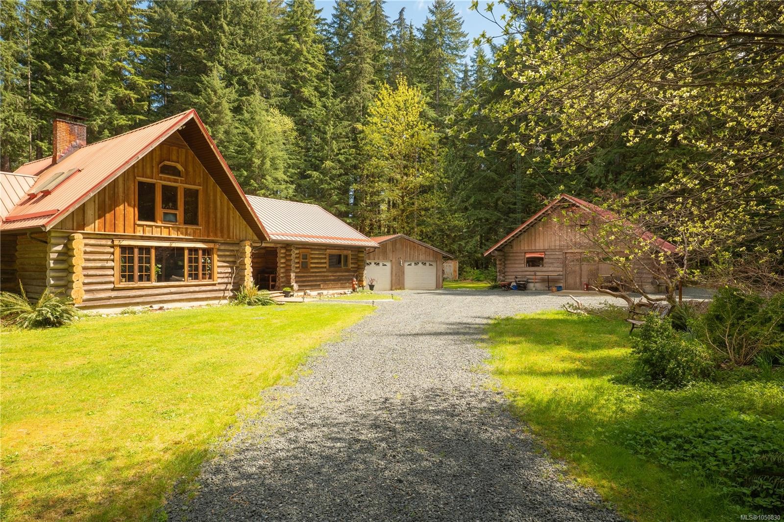 9025 Gilgan St, Honeymoon Bay, BC