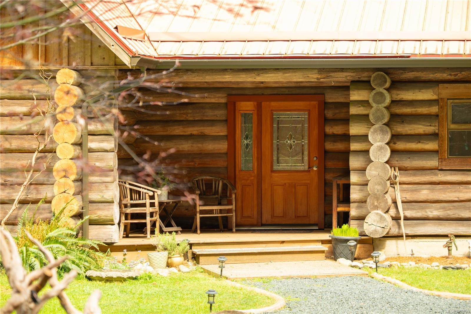 9025 Gilgan St, Honeymoon Bay, BC
