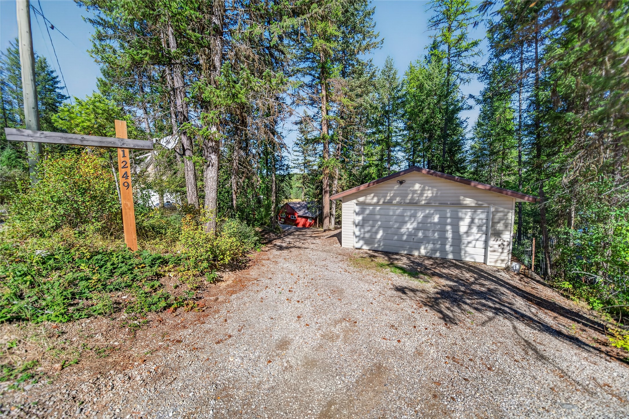 1249 Tie Lake Shore Road, Jaffray, BC