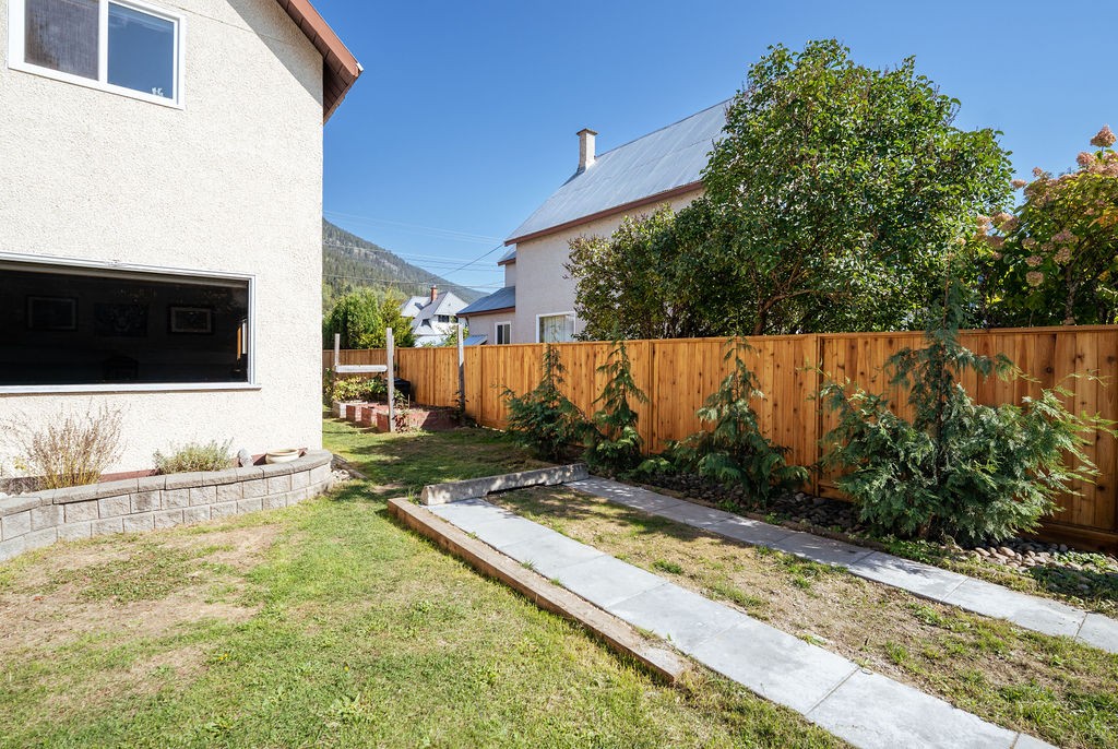 204 Third Street, Revelstoke, BC