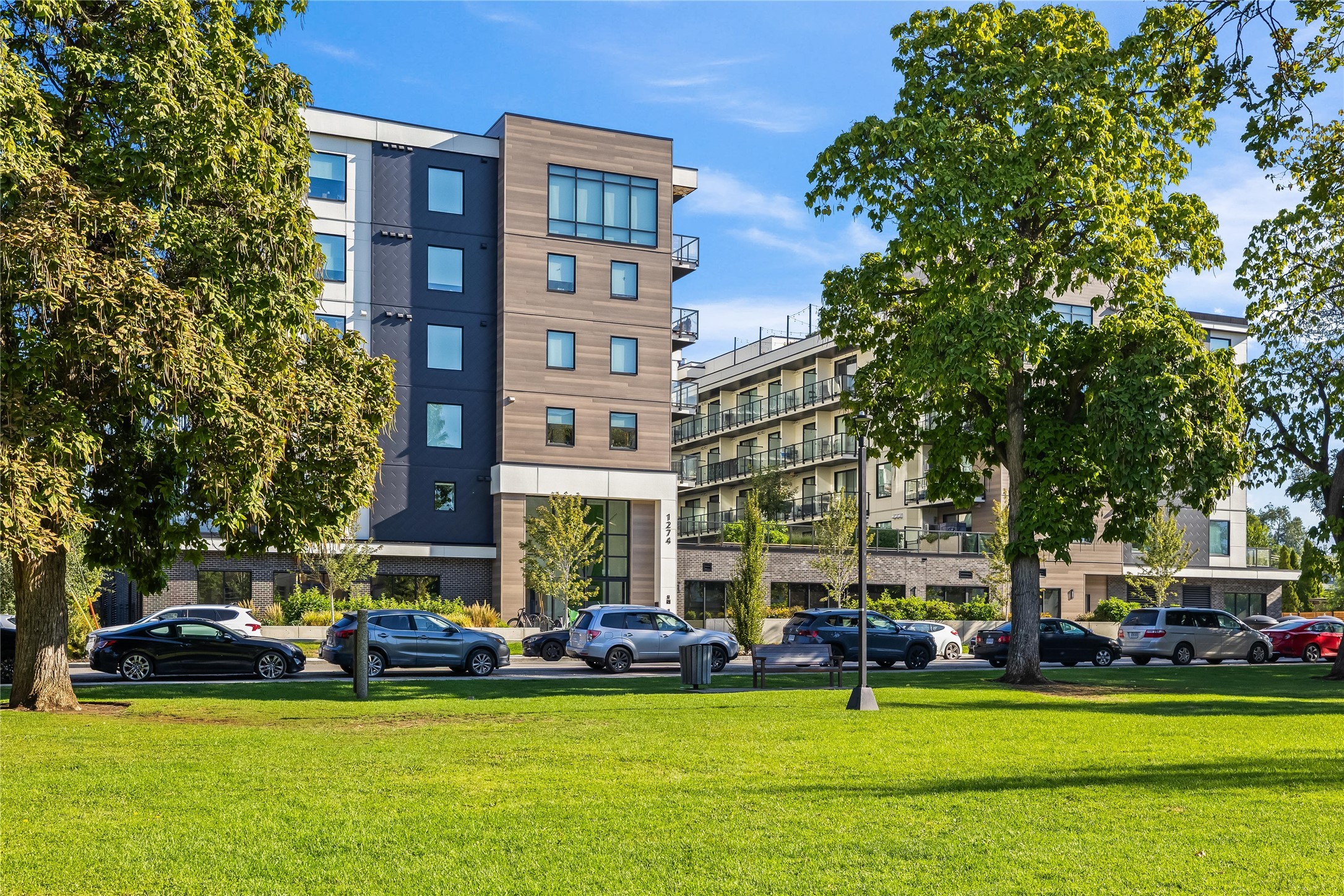 445-1274 Devonshire Avenue, Kelowna, BC