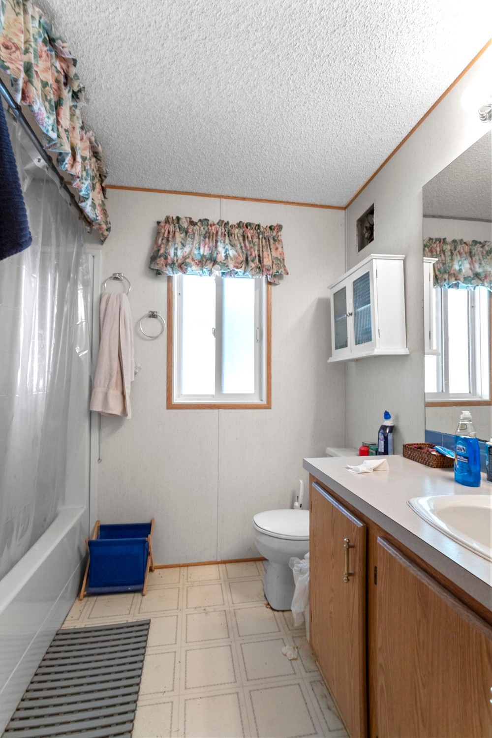 1438 Lepitzki Road, Arrow Creek, BC