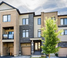 164 Tango Crescent Newmarket, ON L3X 0K5