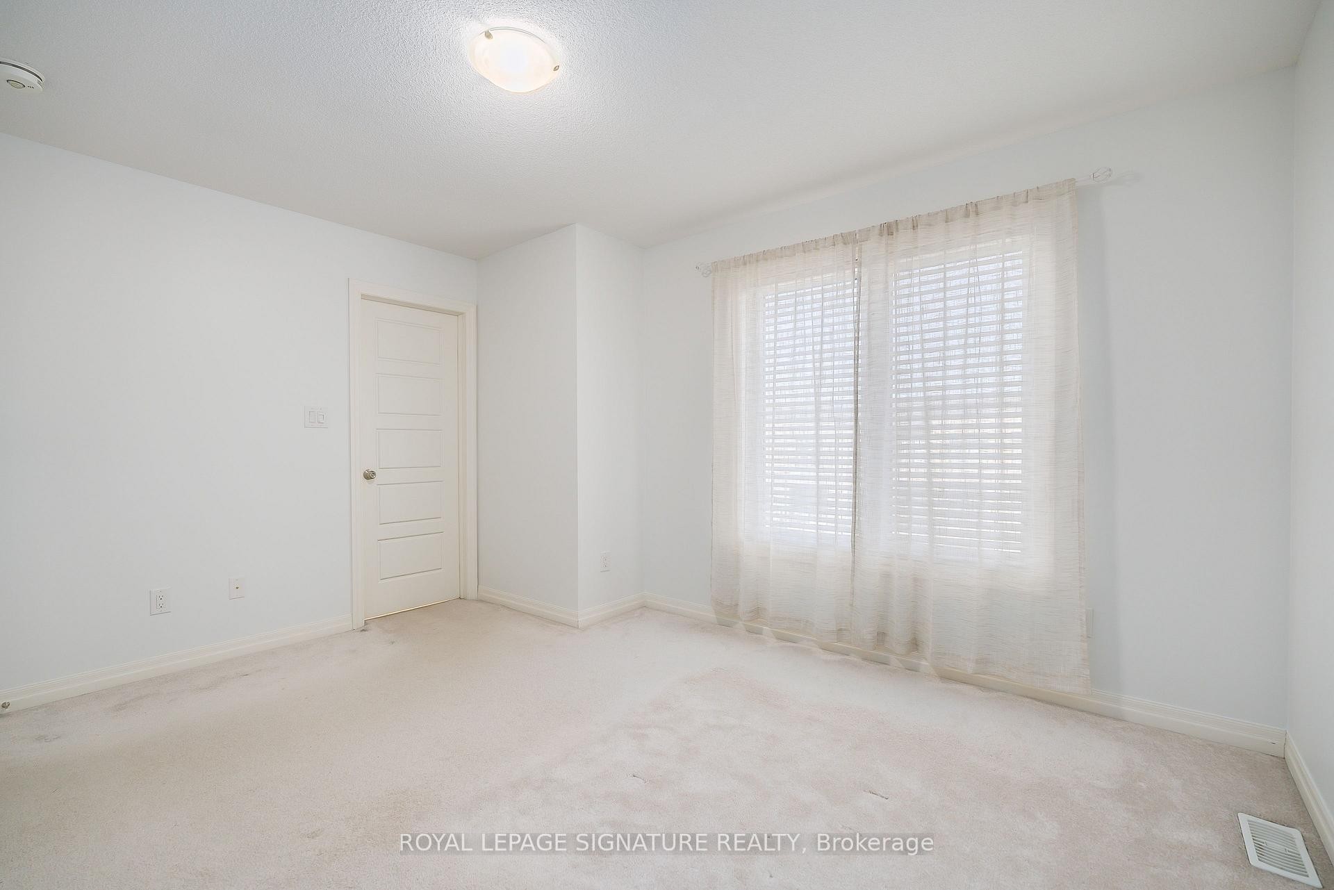 164 Tango Crescent, Newmarket, ON