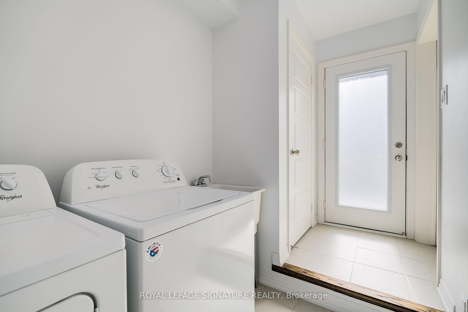 164 Tango Crescent, Newmarket, ON