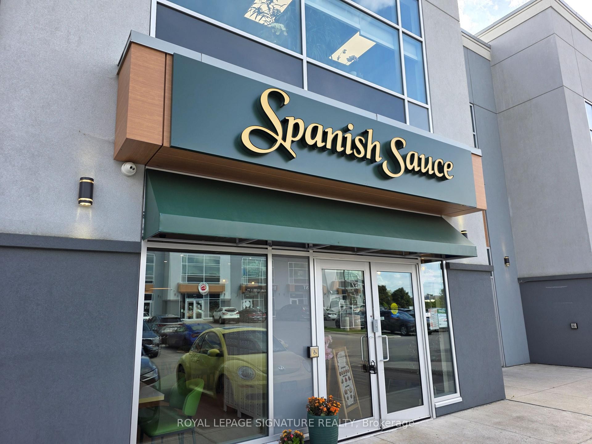 1040 Garner Road W, Hamilton, ON