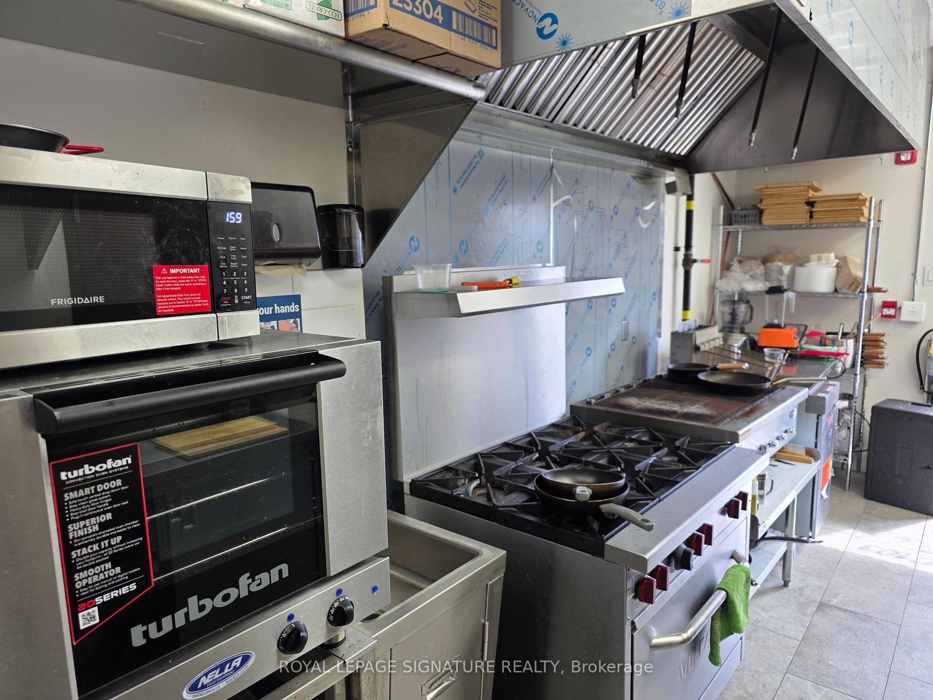 1040 Garner Road W, Hamilton, ON