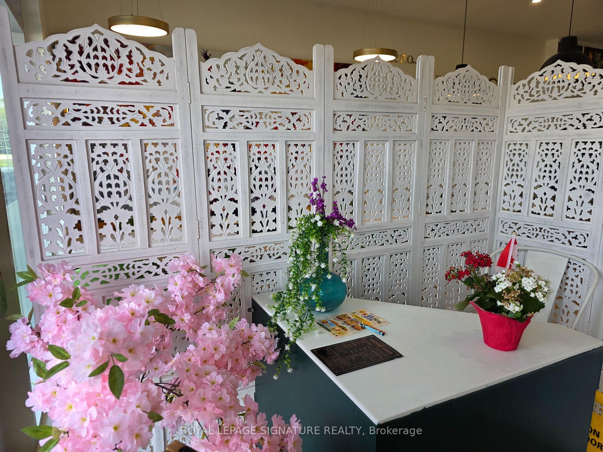 1040 Garner Road W, Hamilton, ON