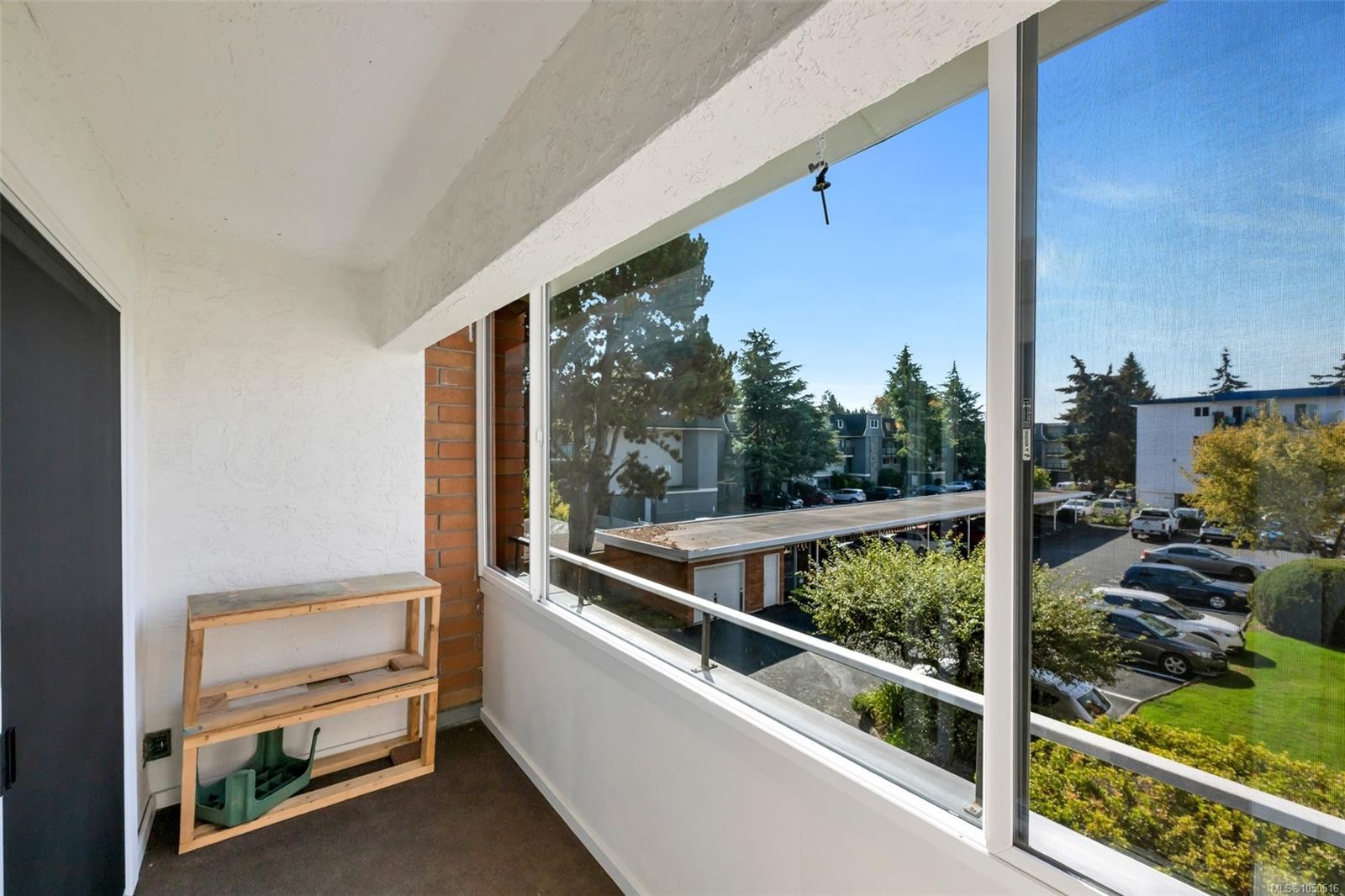 #310-853 Selkirk Ave, Esquimalt, BC
