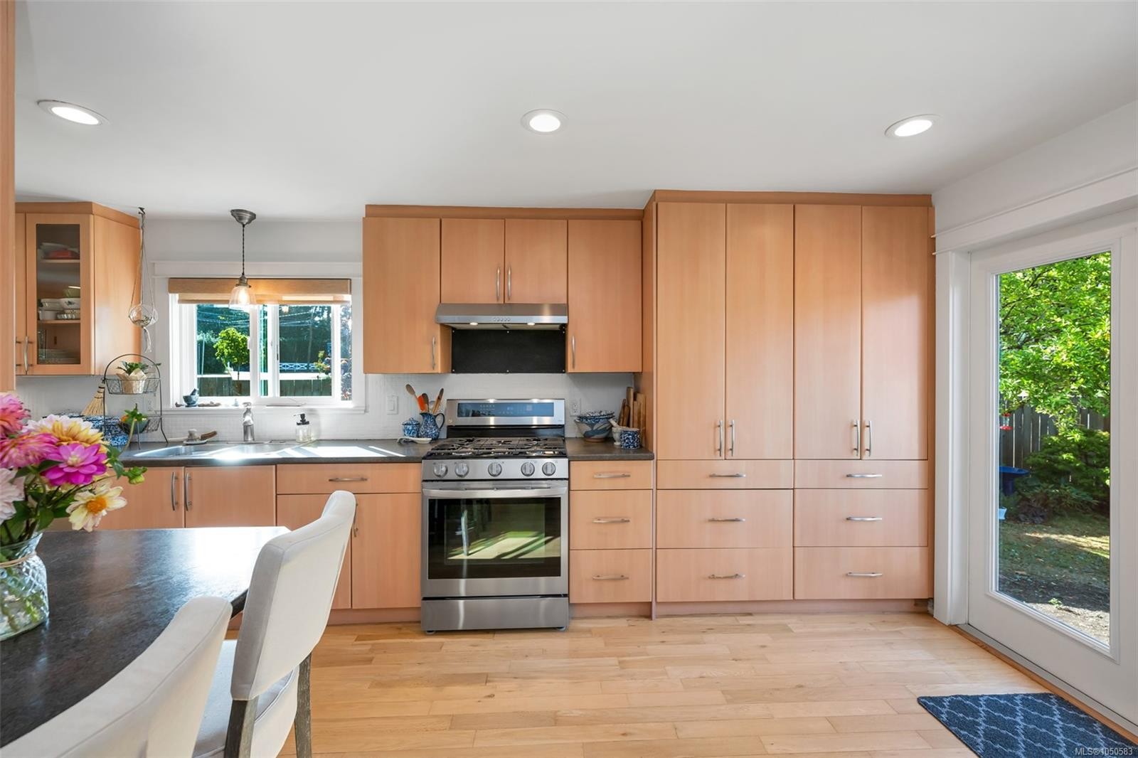 4826 West Saanich Rd, Saanich, BC