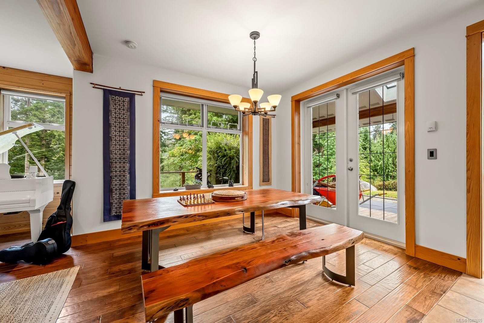 652 Fox Rd, Quadra Island, BC