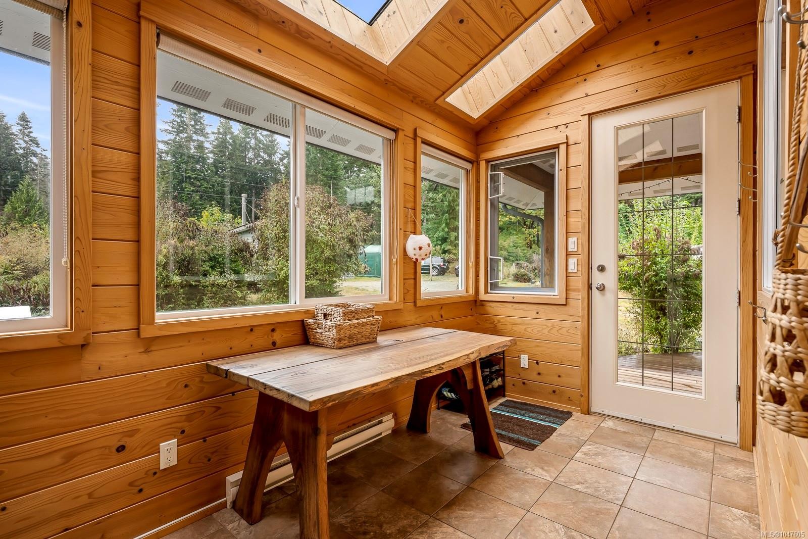 652 Fox Rd, Quadra Island, BC