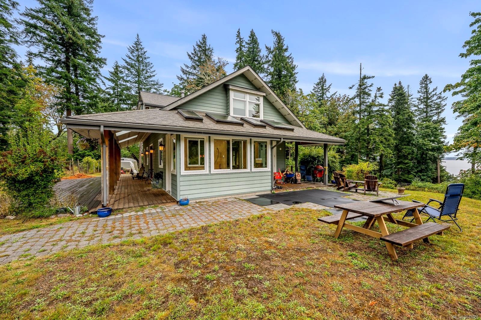 652 Fox Rd, Quadra Island, BC