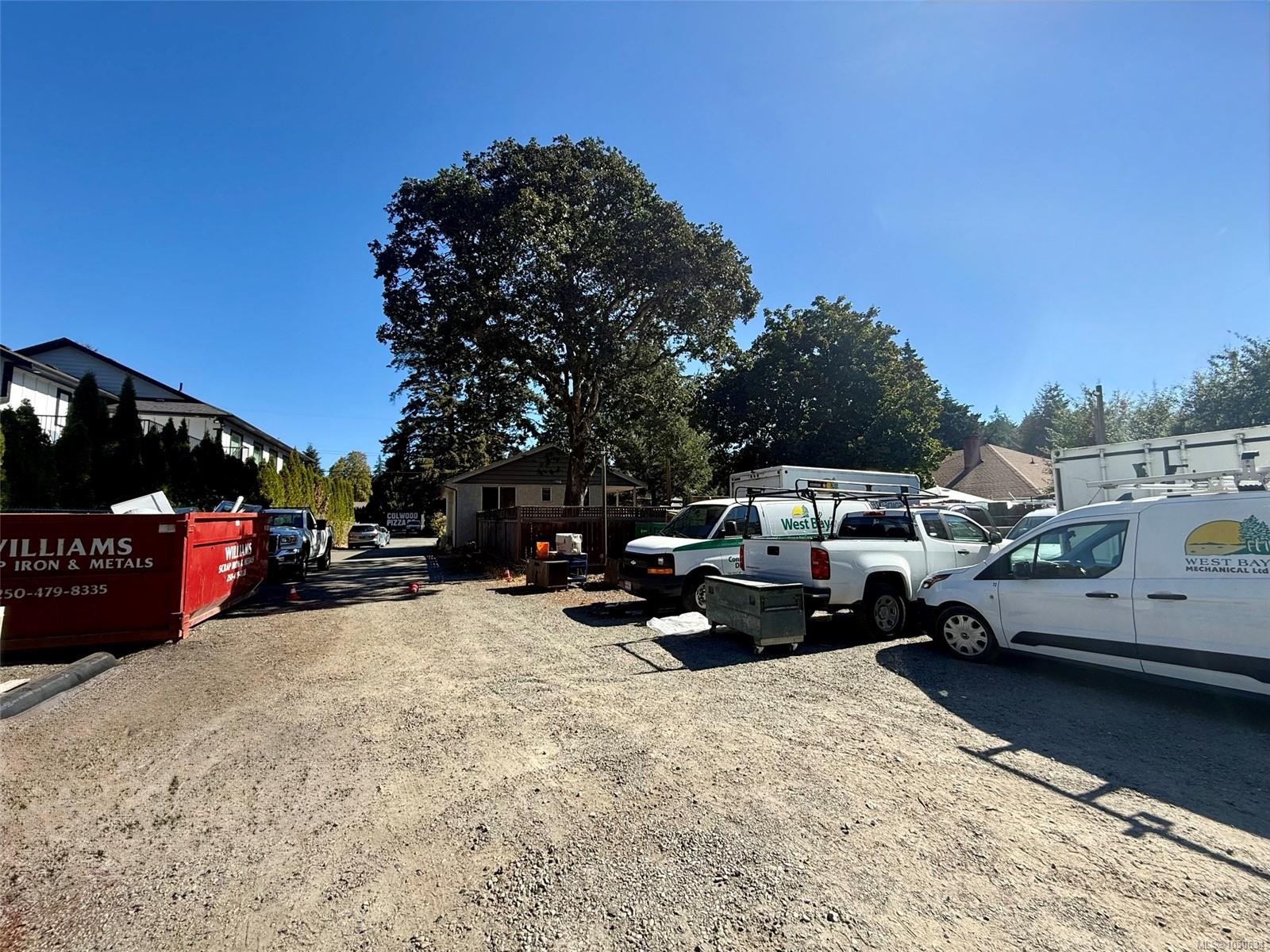 589 Ledsham Rd, Colwood, BC