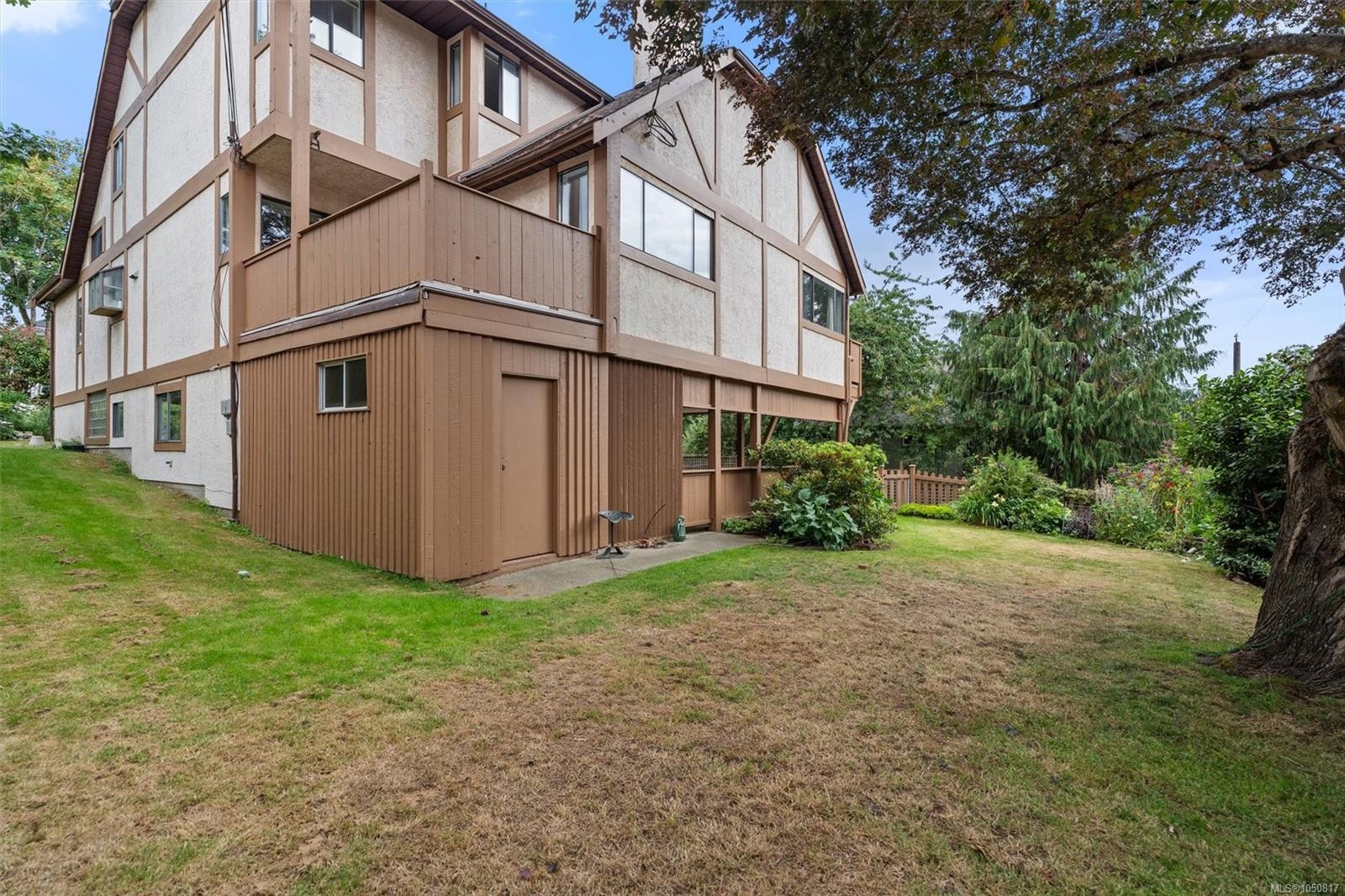 1335 Rudlin St, Victoria, BC