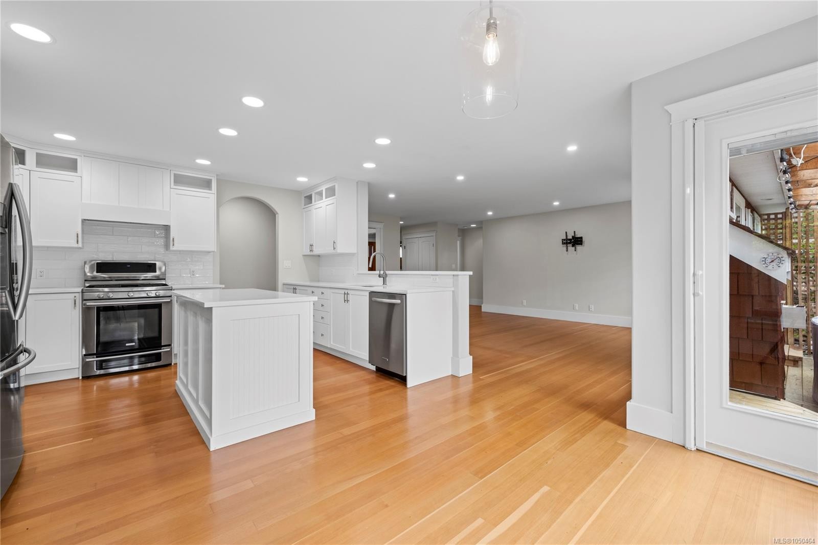 647 Temple St, Parksville, BC
