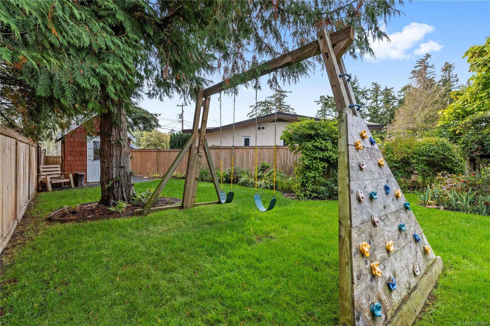 647 Temple St, Parksville, BC