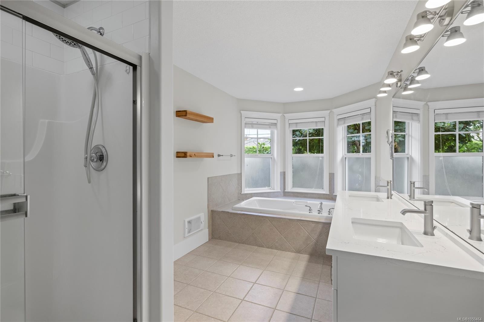 647 Temple St, Parksville, BC