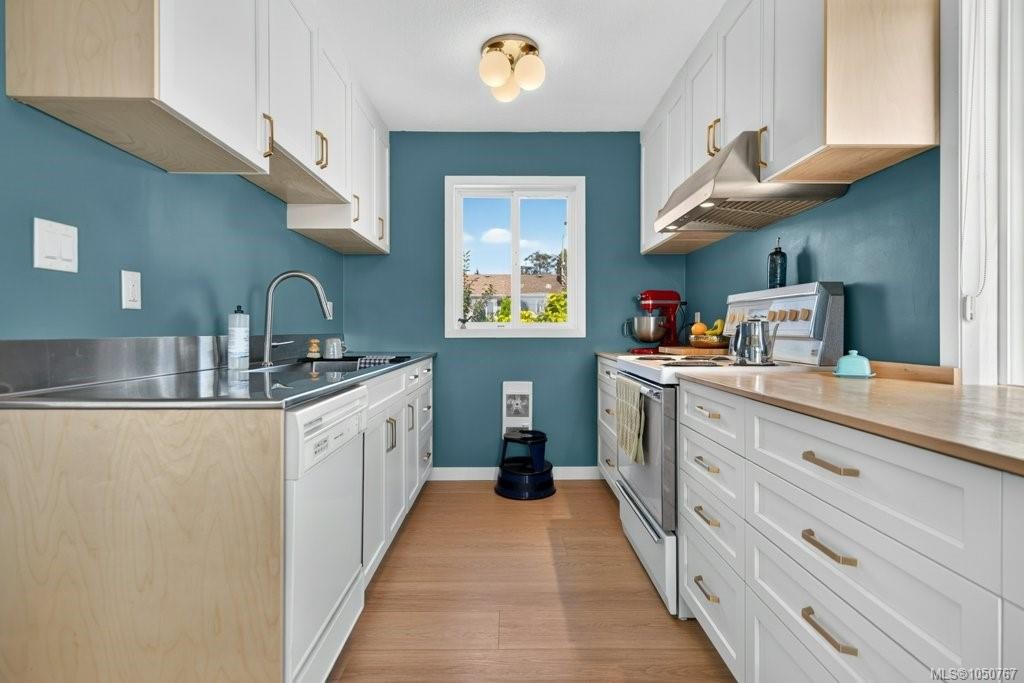 2158 Downey Ave, Comox, BC