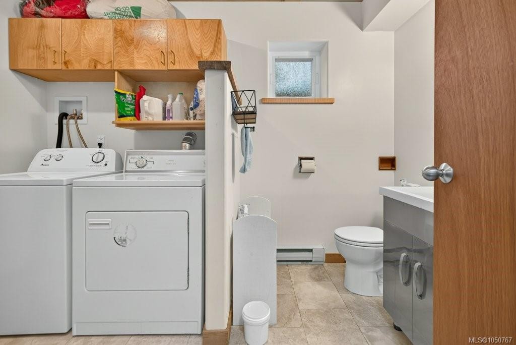 2158 Downey Ave, Comox, BC