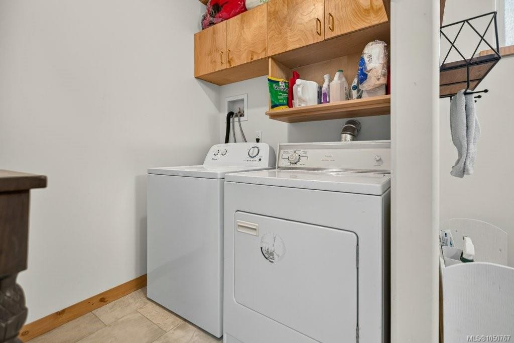 2158 Downey Ave, Comox, BC