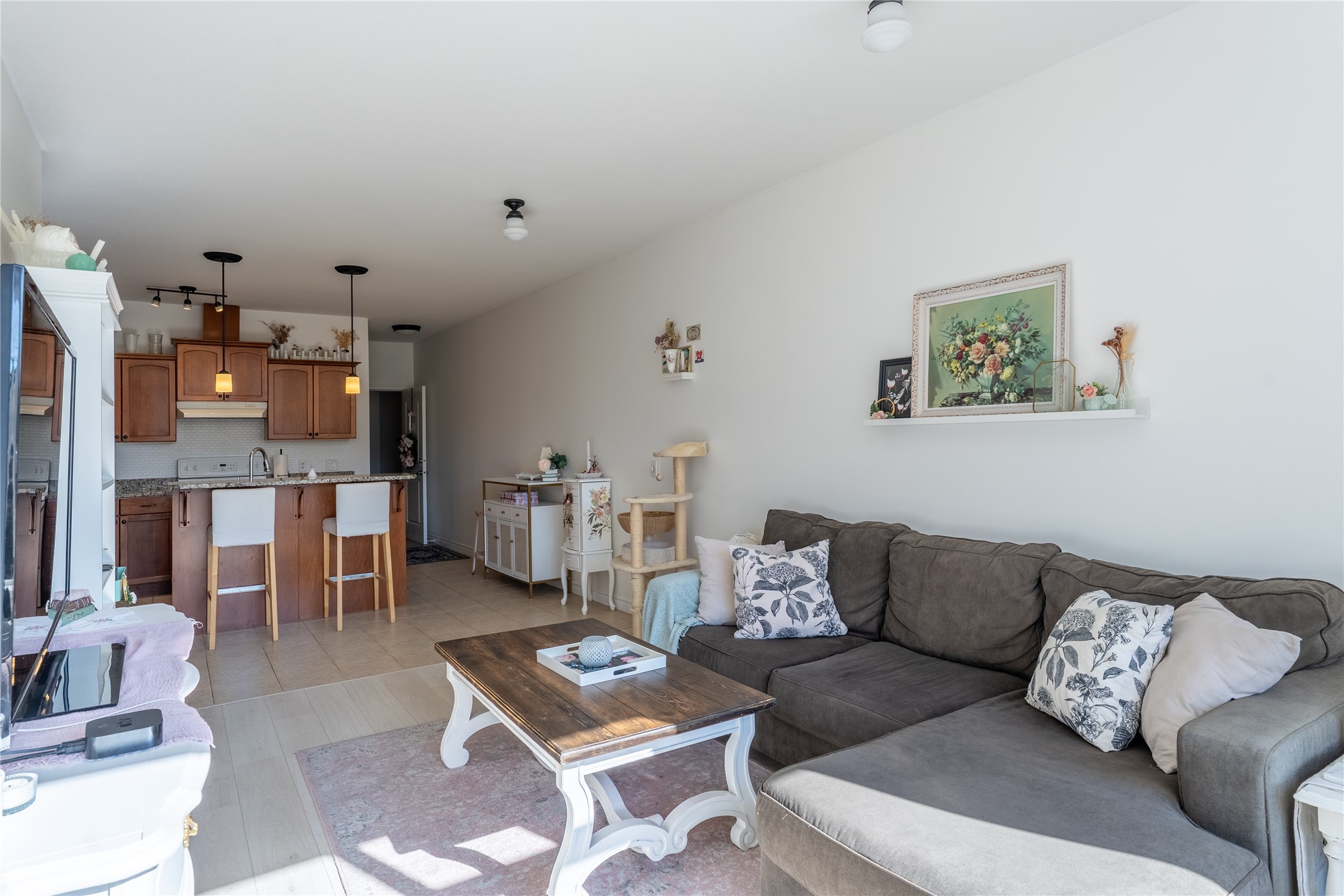 203-2523 Shannon View Drive, West Kelowna, BC