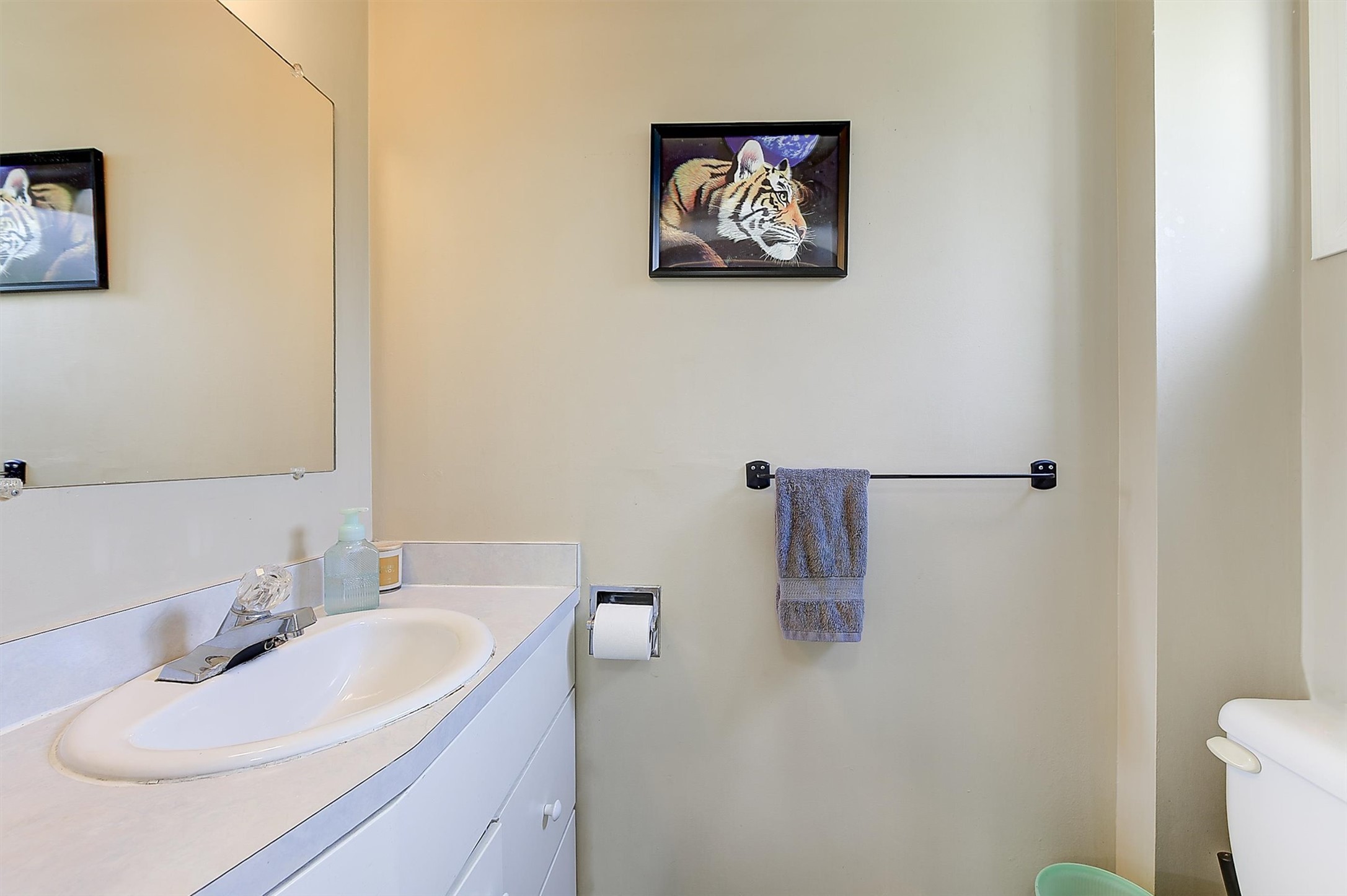 1360 Elm Street, Kelowna, BC