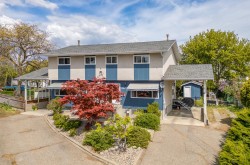 1360 Elm Street Kelowna, BC V1Y 3W6