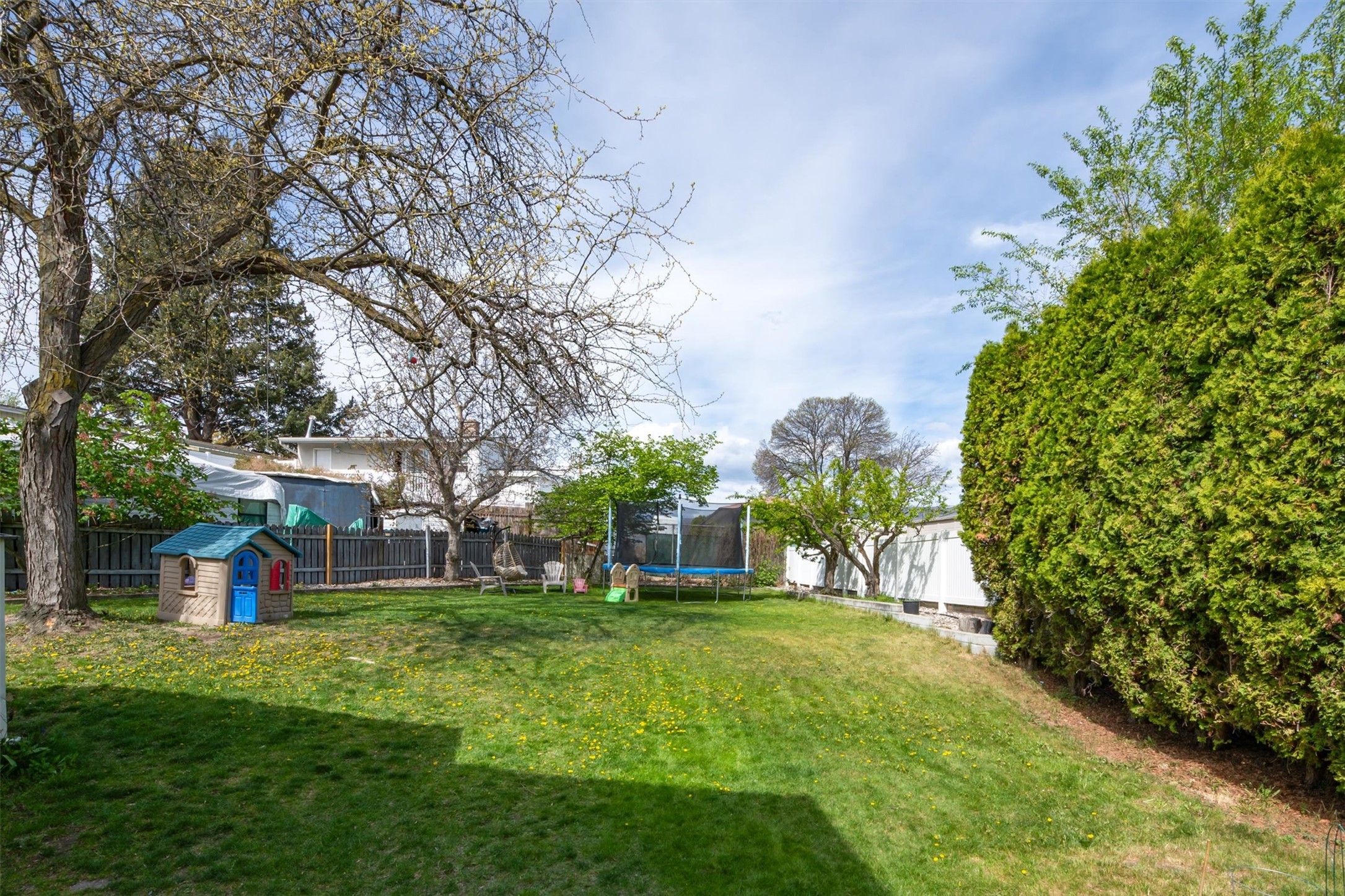 1360 Elm Street, Kelowna, BC