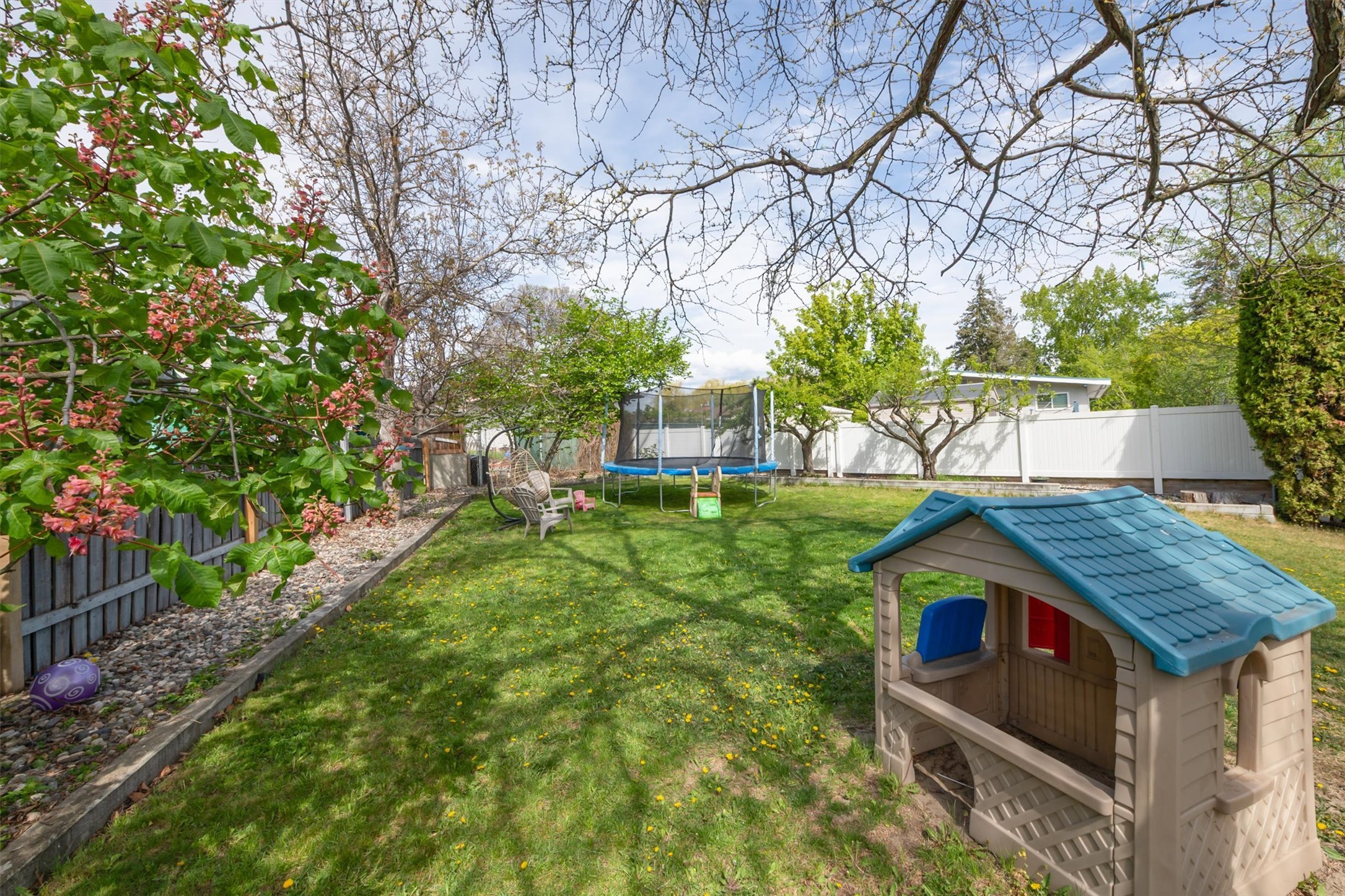 1360 Elm Street, Kelowna, BC