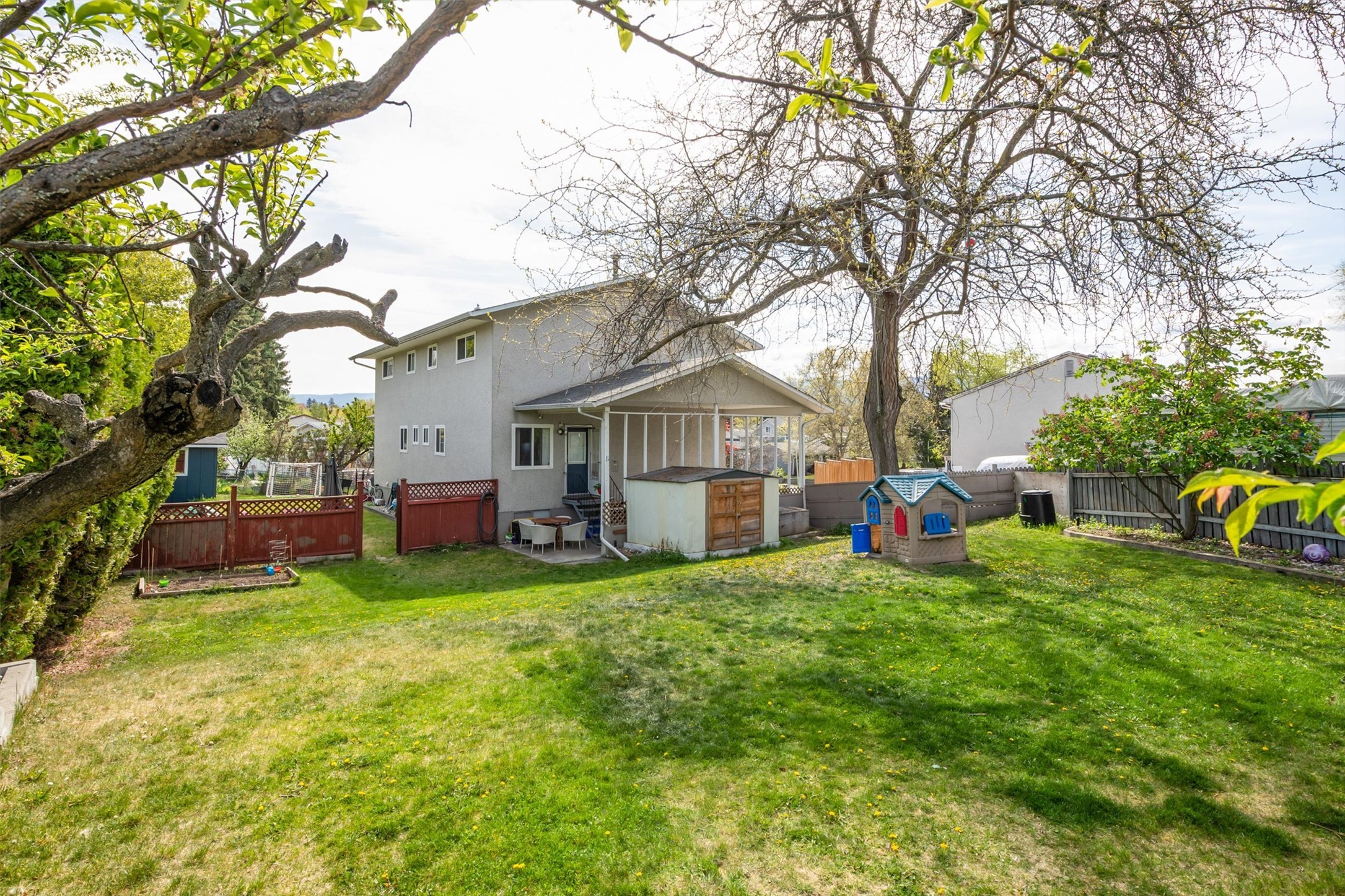 1360 Elm Street, Kelowna, BC