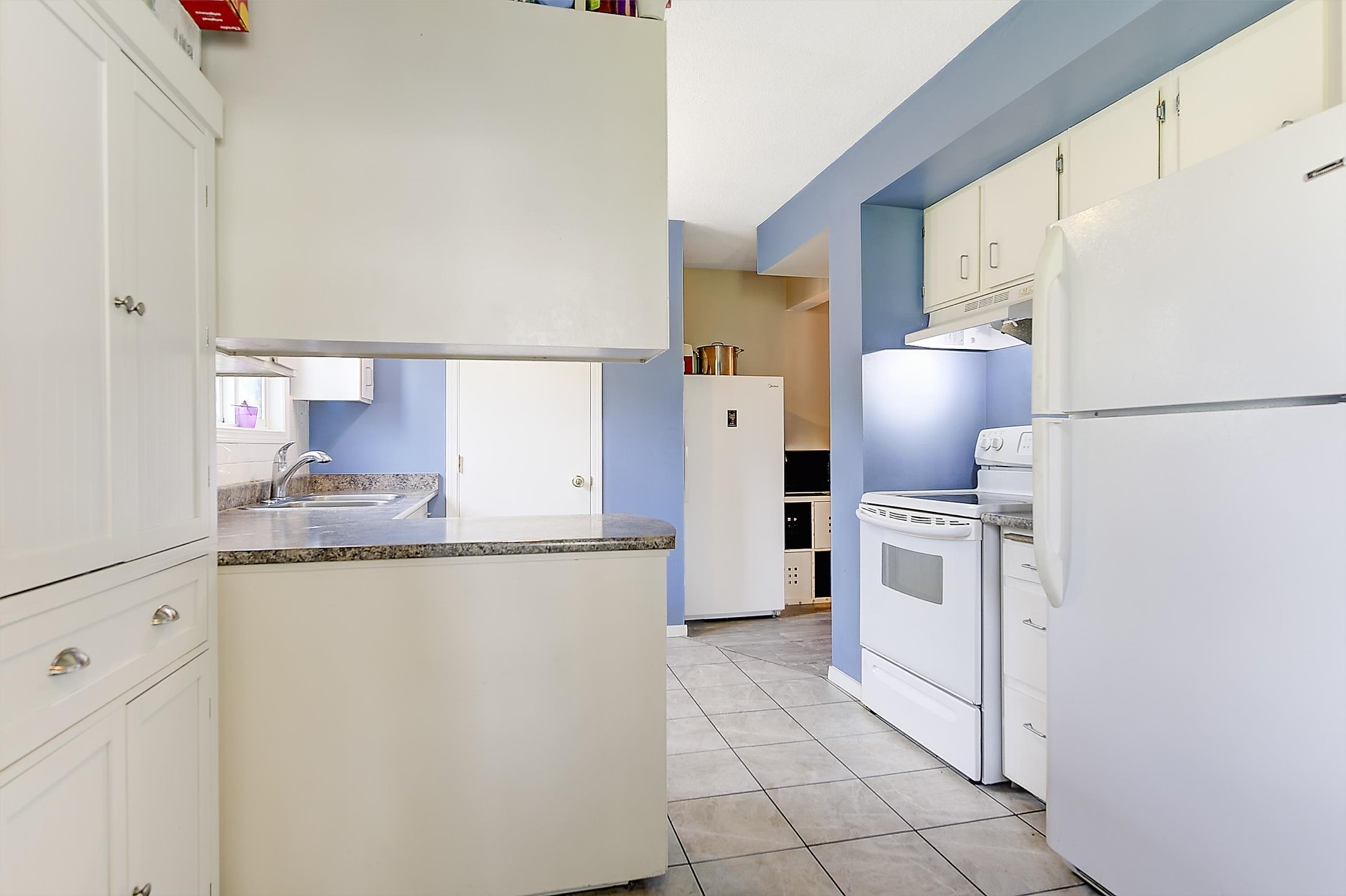 1360 Elm Street, Kelowna, BC