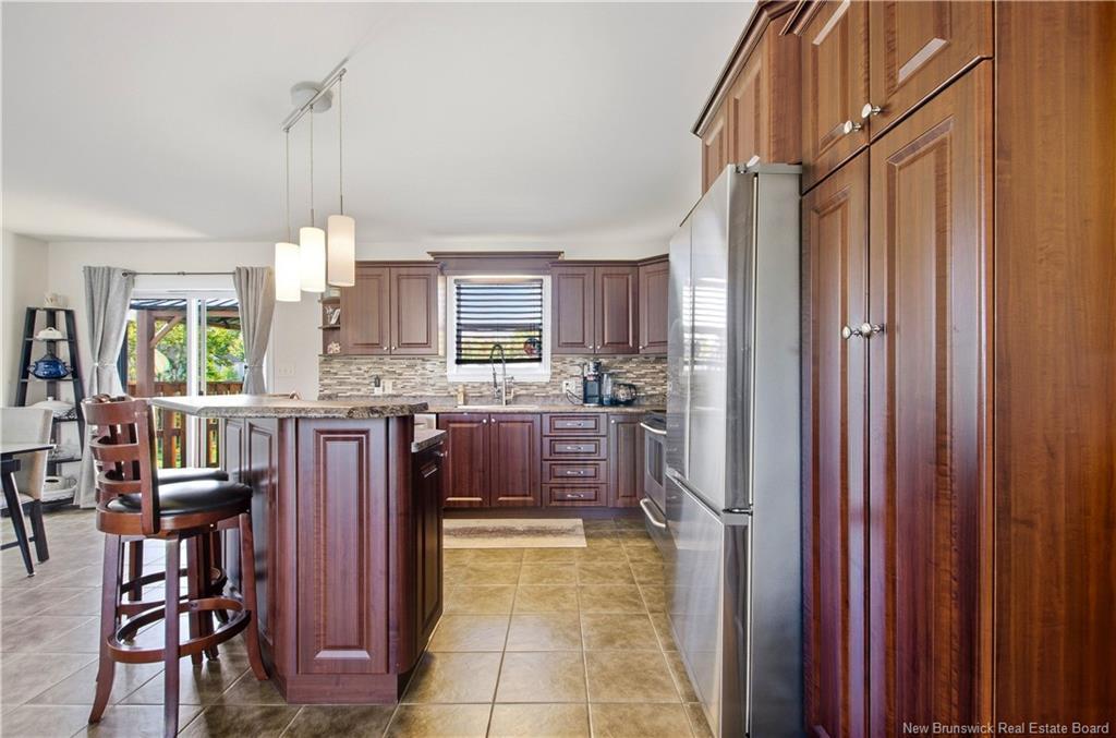 14 Hallihan Dr, Oromocto, NB