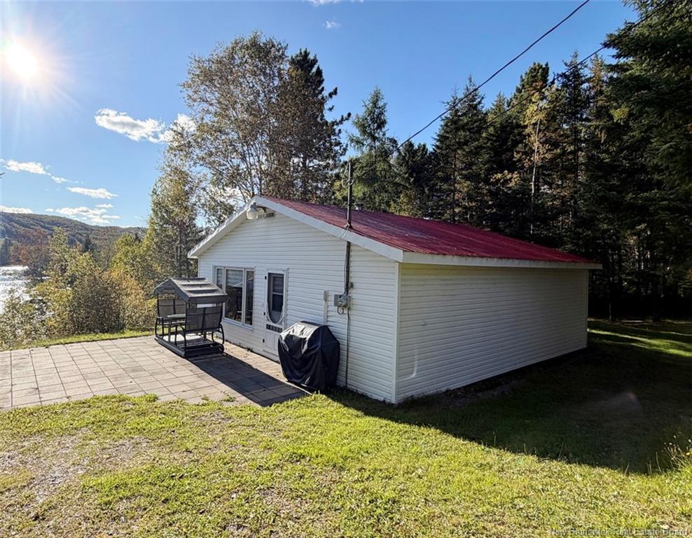 198 Riviere Madawaska Rd, Saint-Jacques, NB