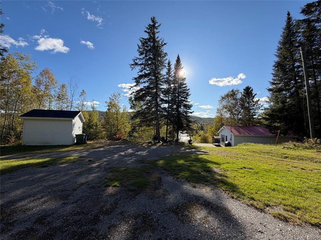 198 Riviere Madawaska Rd, Saint-Jacques, NB