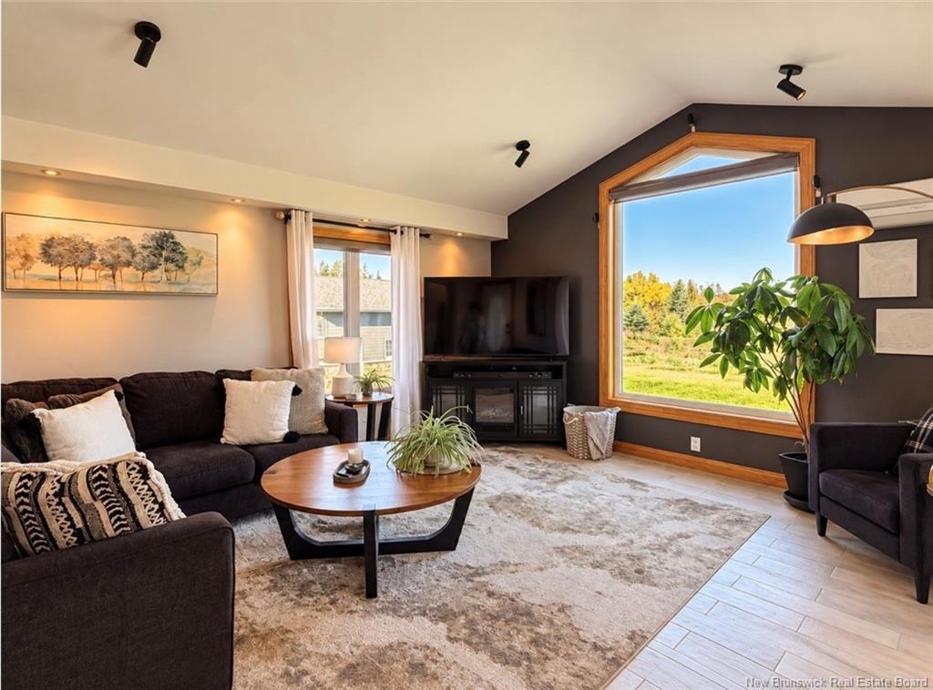 21 Frederic, Petit-Rocher-Sud, NB
