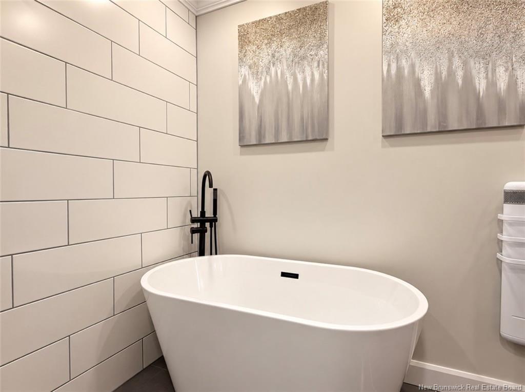 21 Frederic, Petit-Rocher-Sud, NB