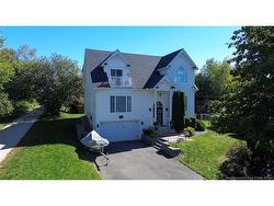 152 Wiggins DR  Fredericton, NB E3A 5N7