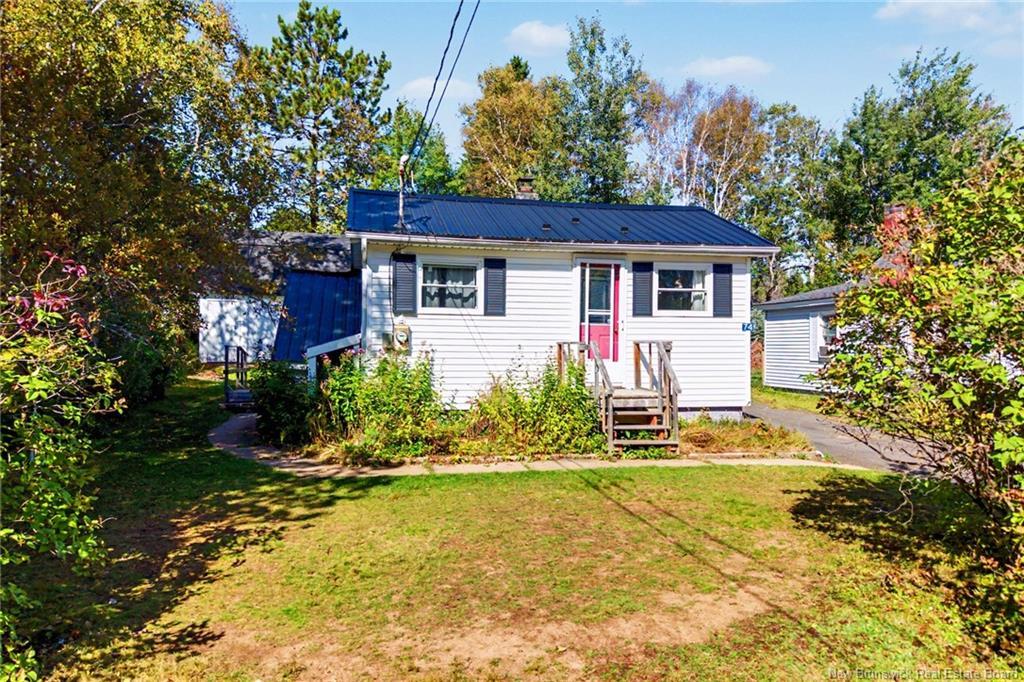 74 Chestnut Street, Minto, NB