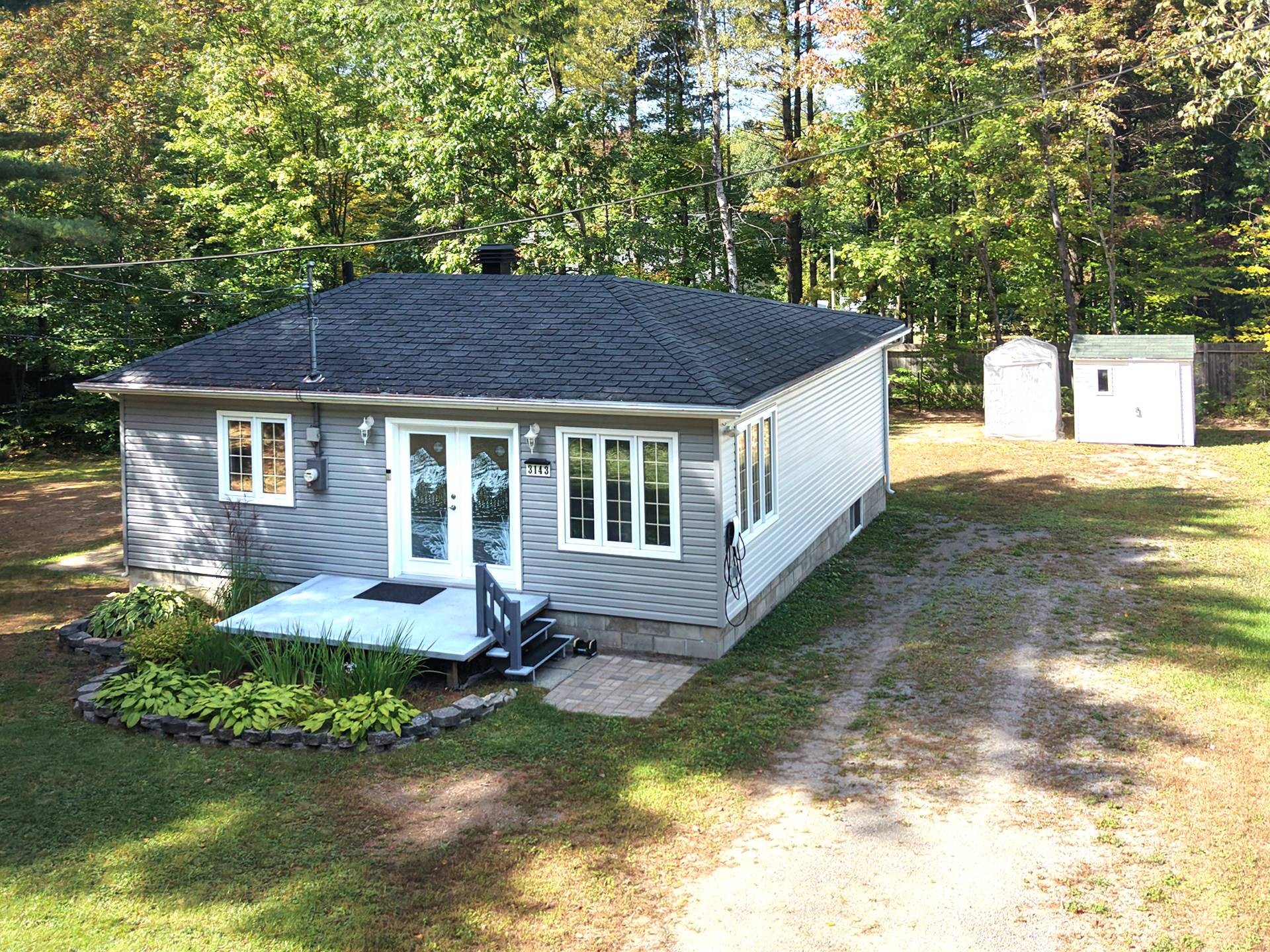 Front of Structure - 3143 Rue De L'Entente, Sainte-Julienne, QC