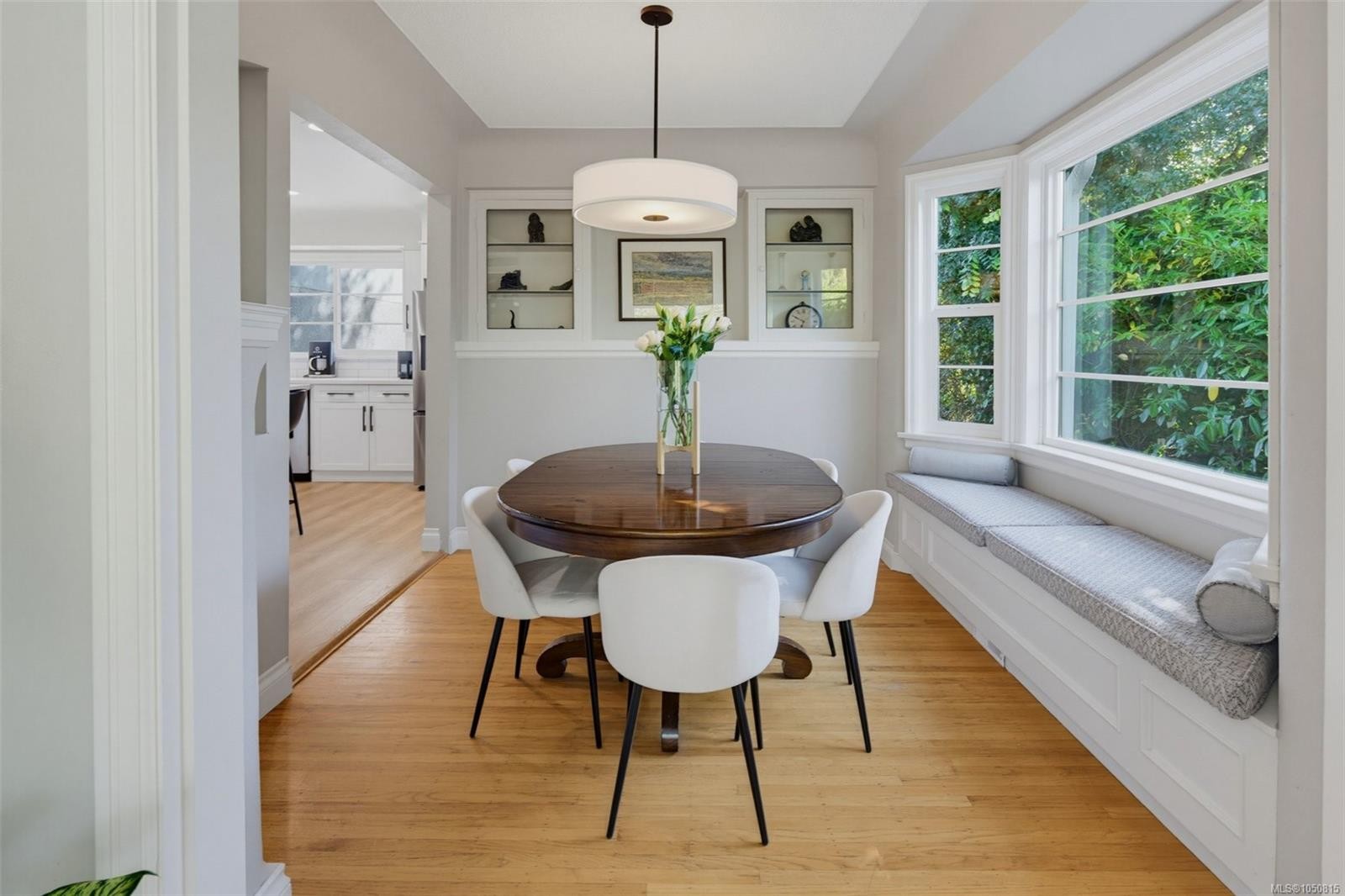 943 Linkleas Ave, Oak Bay, BC