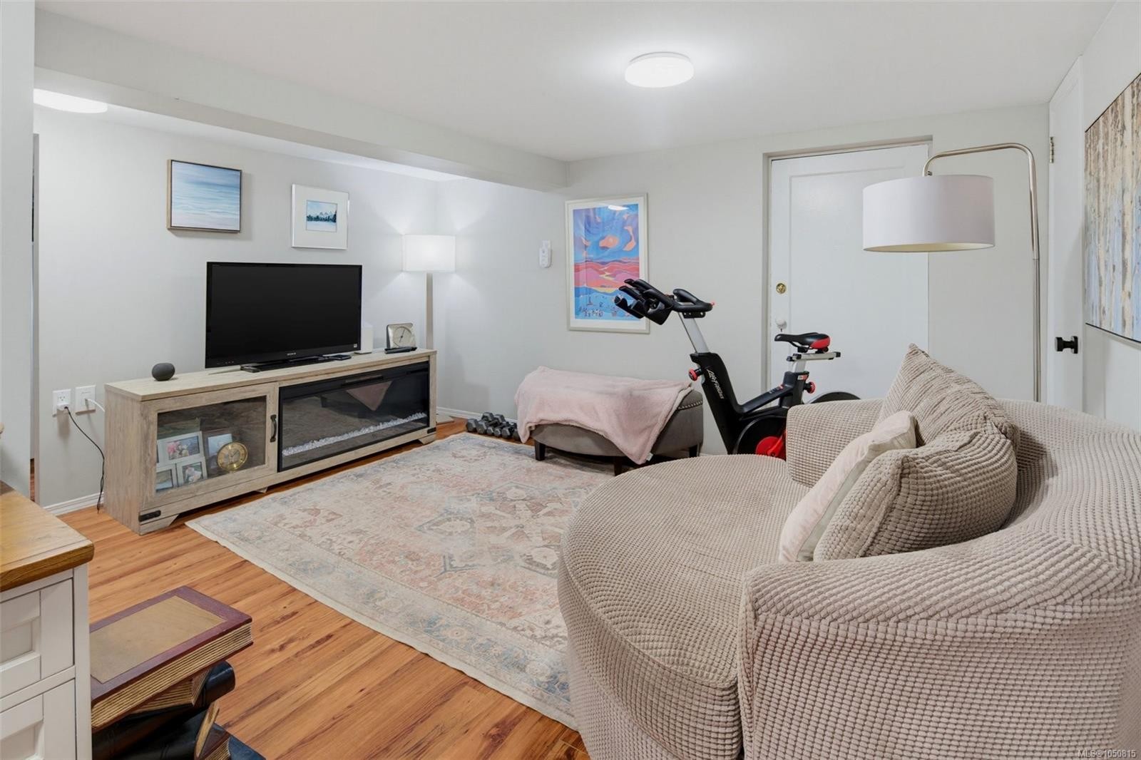 943 Linkleas Ave, Oak Bay, BC