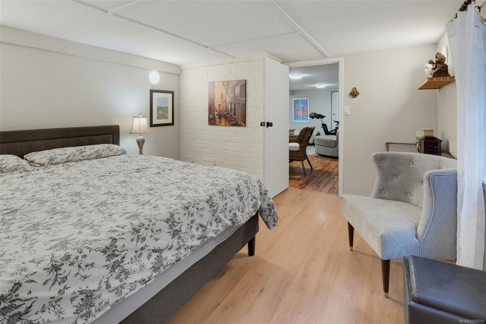 943 Linkleas Ave, Oak Bay, BC