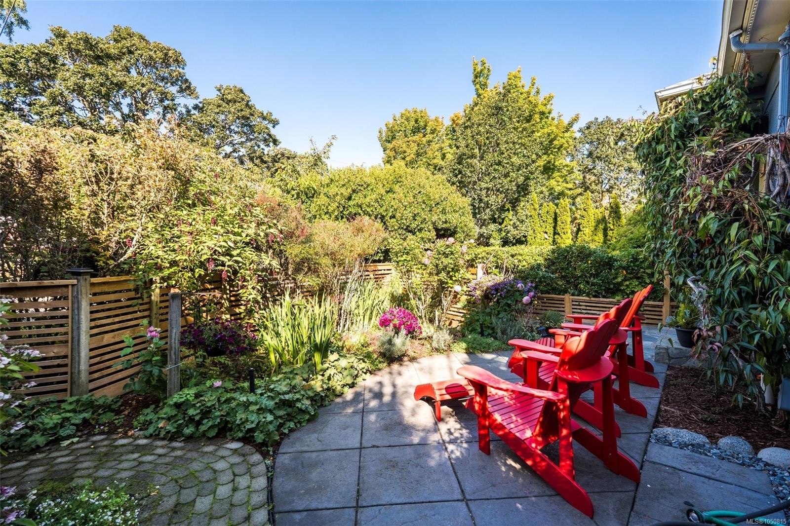 943 Linkleas Ave, Oak Bay, BC
