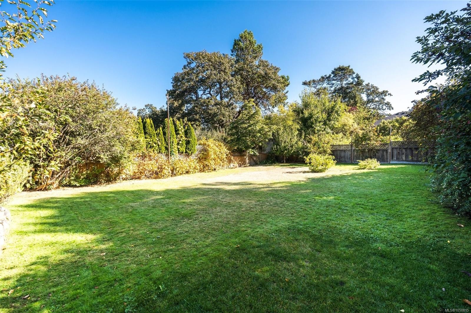 943 Linkleas Ave, Oak Bay, BC