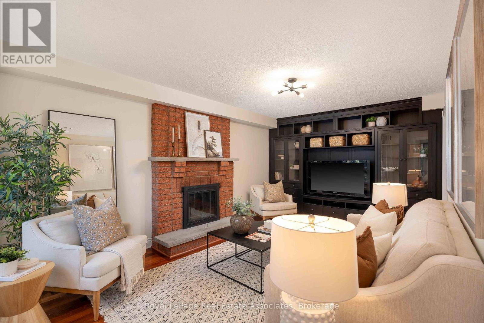 2253 Towne Boulevard, Oakville, ON
