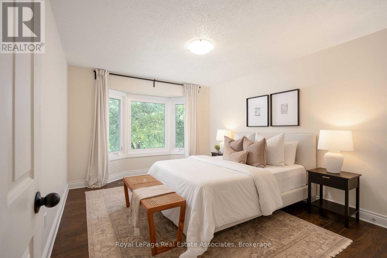 2253 Towne Boulevard, Oakville, ON