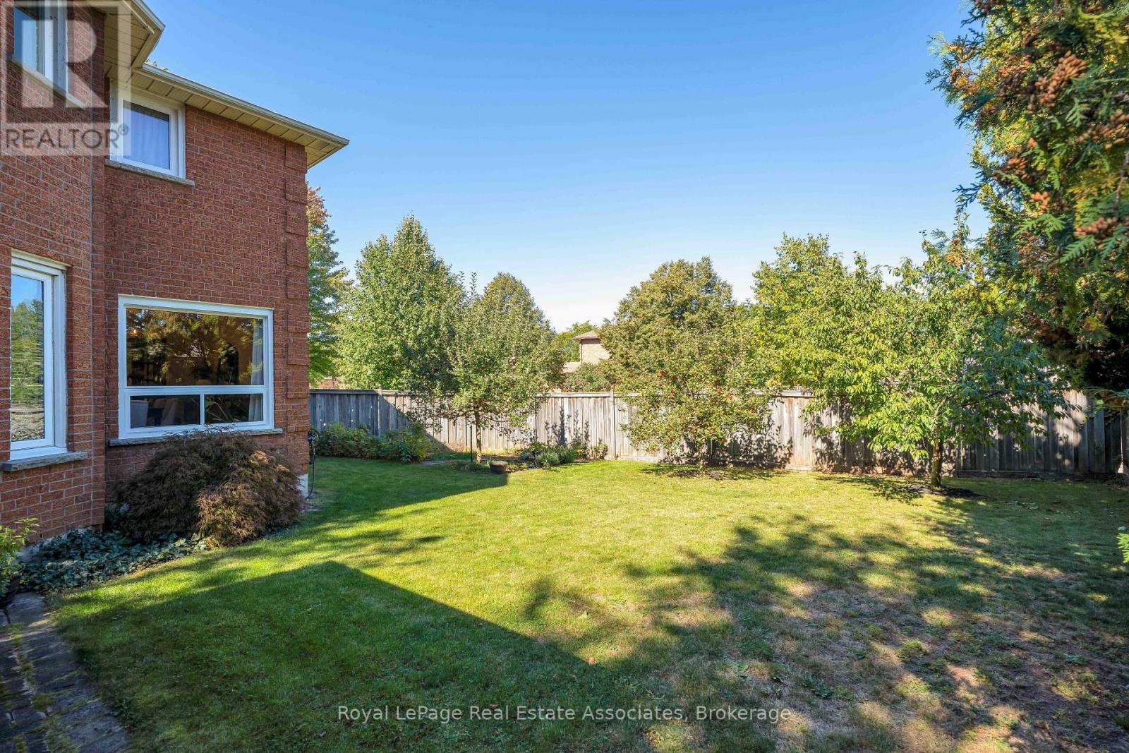 2253 Towne Boulevard, Oakville, ON
